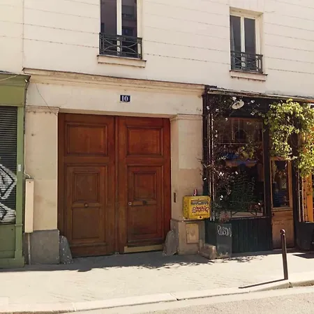 Sur Cour A Deux Pas Du Canal Saint-martin Apartment Paris